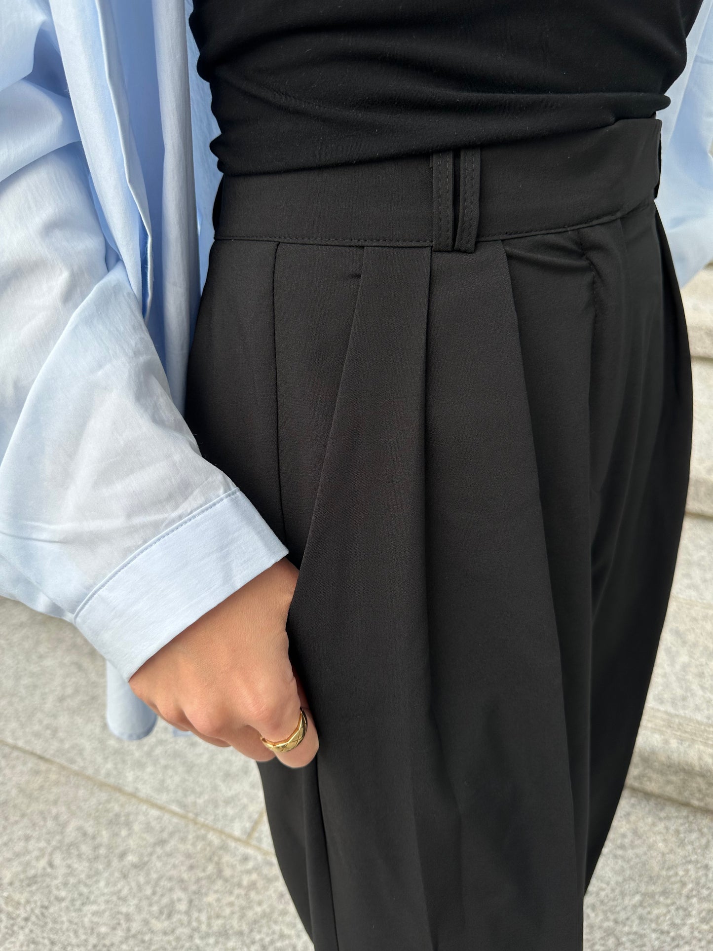 黑色橡筋腰西裝長褲