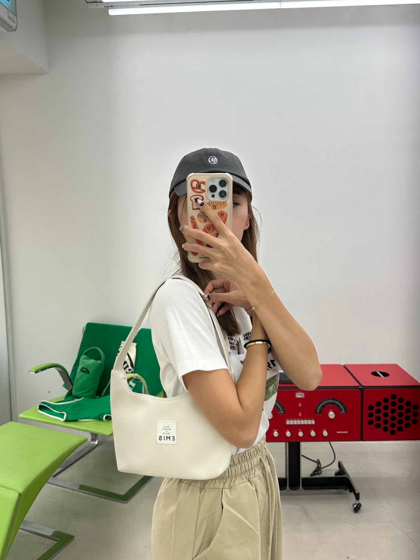 (現貨) Emis Hobo Bag