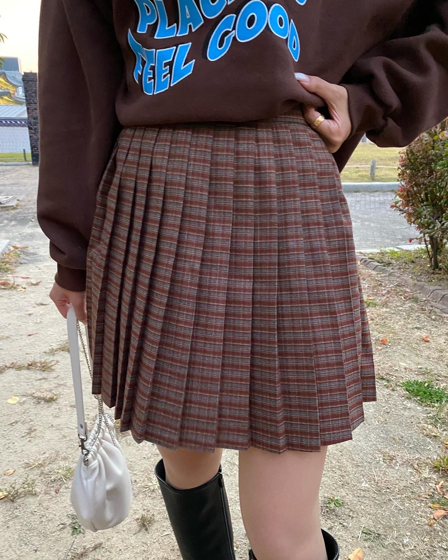 格仔百摺橡筋腰短裙