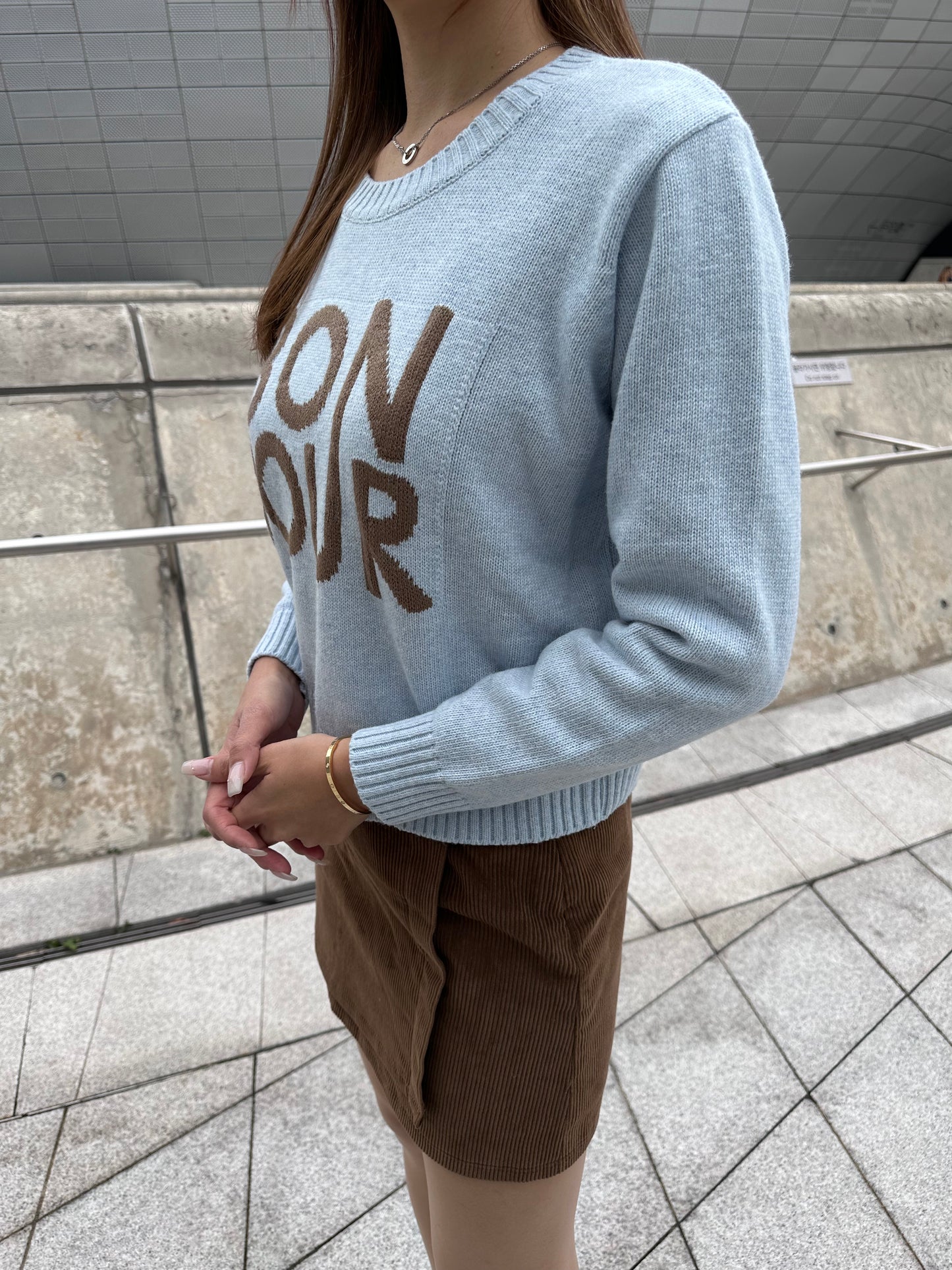 圓領Bonjour冷衫上衣