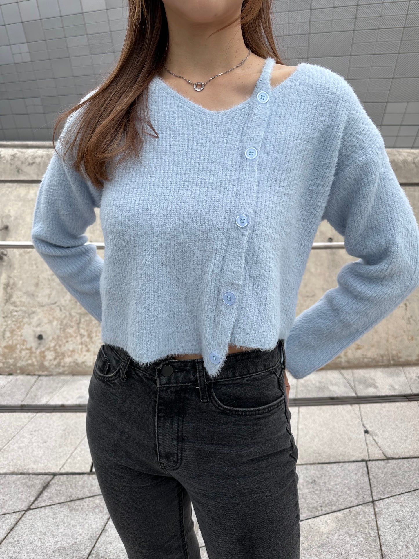 黑色鈕扣毛毛上衣