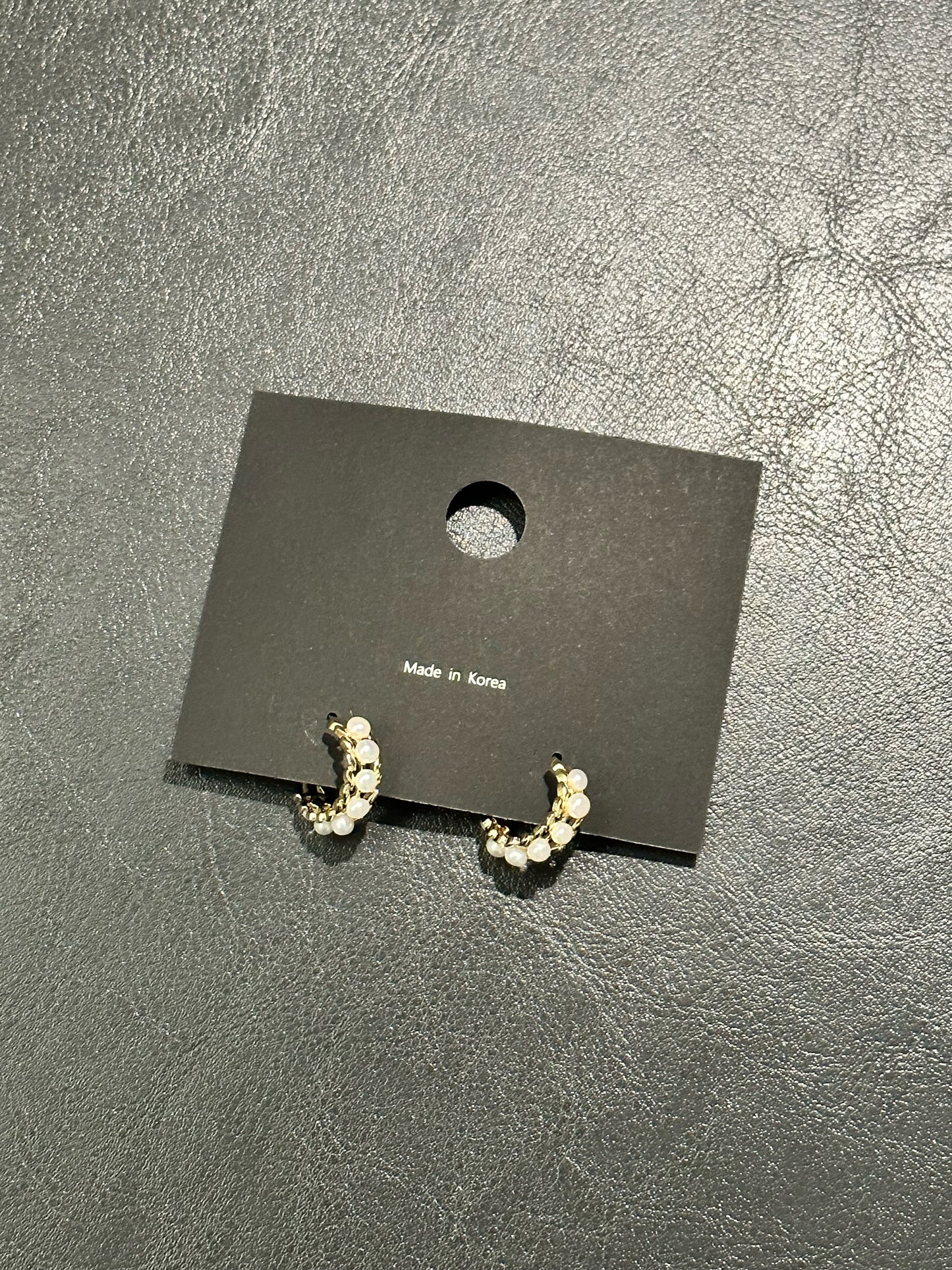 珍珠金框耳環
