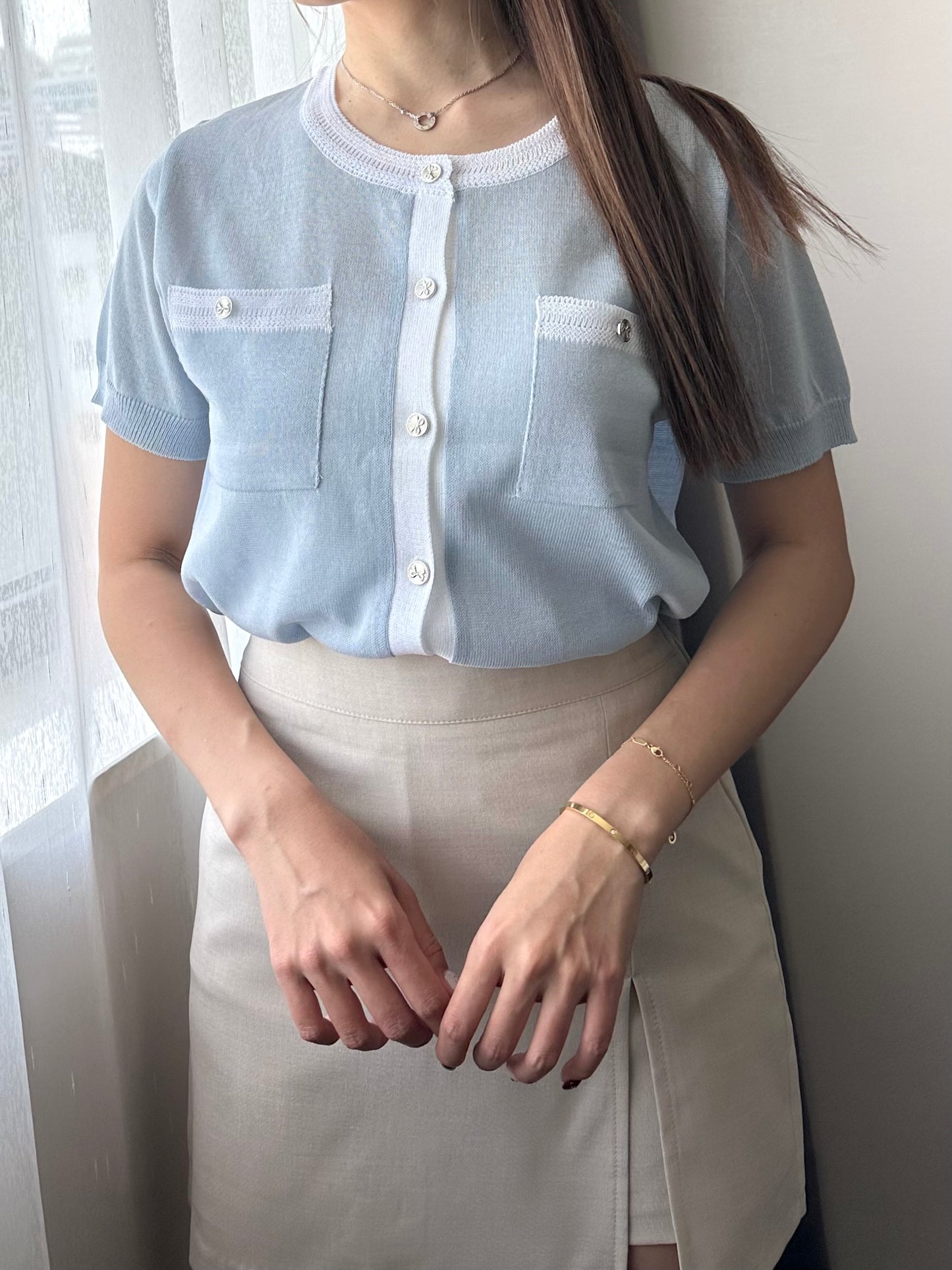 淺藍色/白色開胸冷織上衣