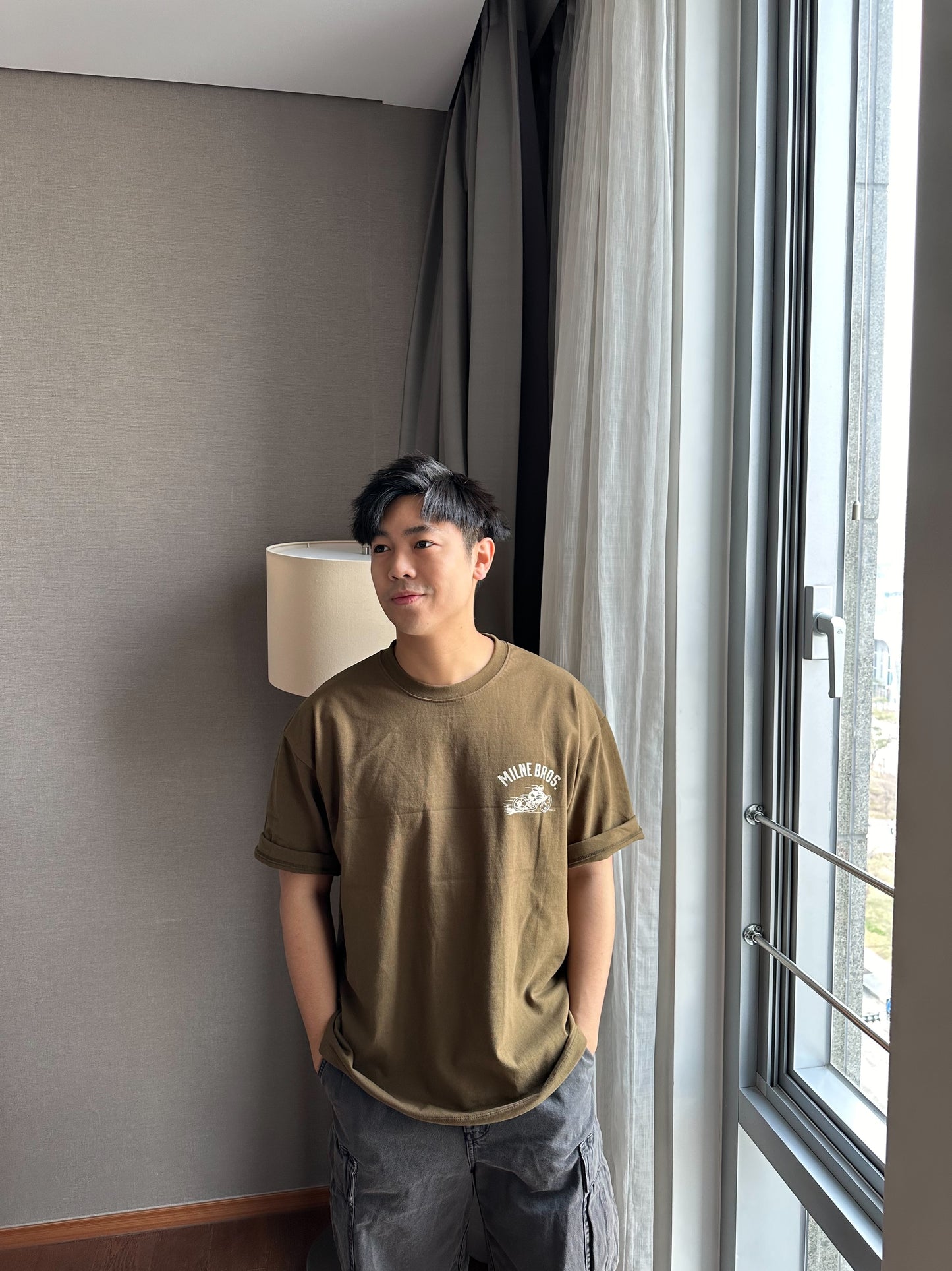 男裝軍綠色電單車Print Tee (Oversized)