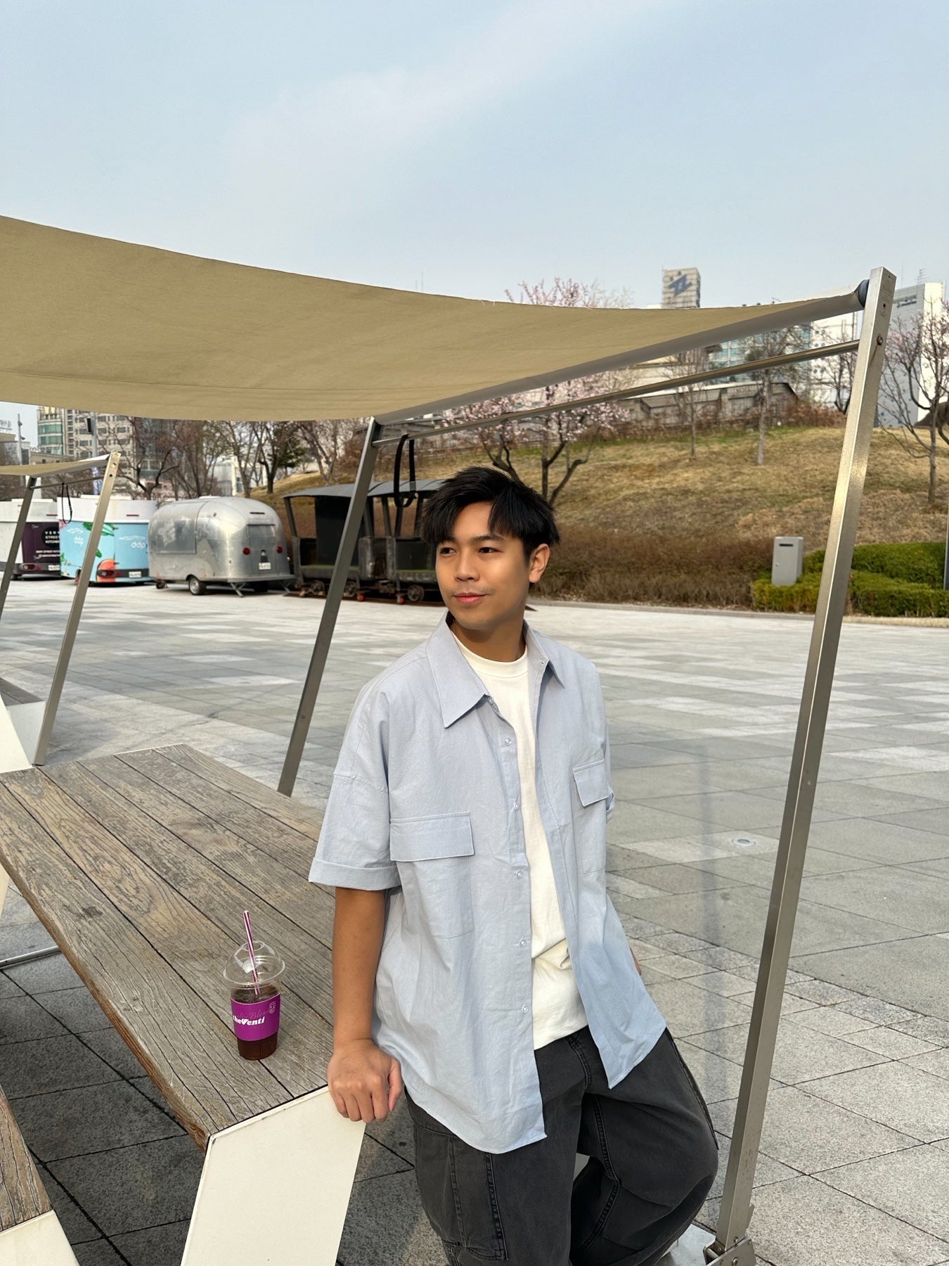 男裝淺藍色口袋短袖恤衫 (Oversized)